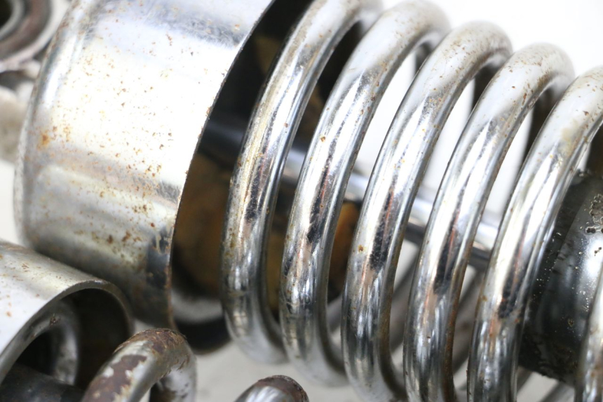 photo de SET ACHTERSCHOKDEMPERS APRILIA CLASSIC 125 (1995 - 2001) - Zoom op gebruiksstaat