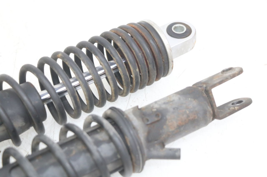 photo de SET ACHTERSCHOKDEMPERS KYMCO DOWNTOWN ABS 125 (2015 - 2017) - Bevestigingspunten