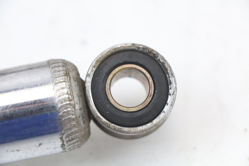 photo de SET ACHTERSCHOKDEMPERS SUZUKI GN 125 (1997 - 2000) - Kenmerkende details