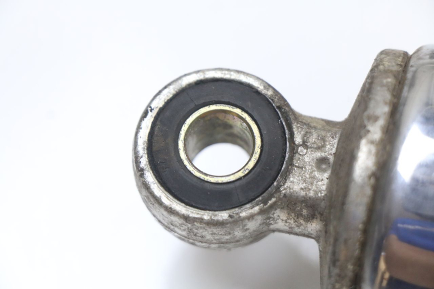 photo de SET ACHTERSCHOKDEMPERS SUZUKI GN 125 (1997 - 2000) - Bevestigingspunten