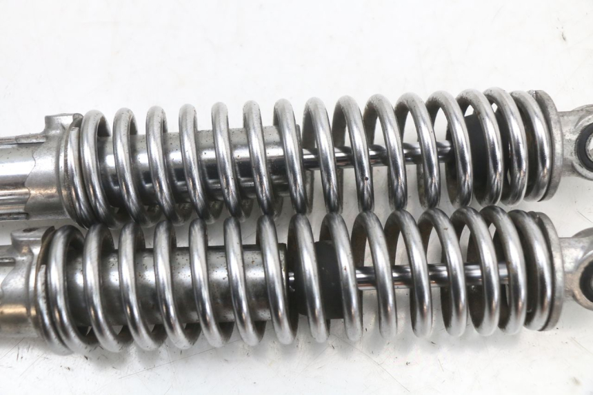 photo de SET ACHTERSCHOKDEMPERS SUZUKI GSX E 250 (1982 - 1983) - Overzicht