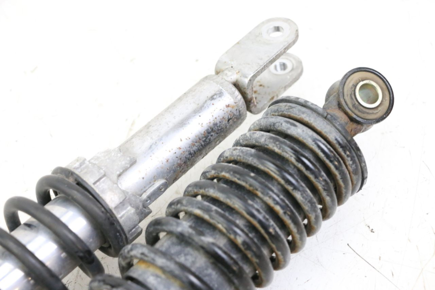 photo de SET ACHTERSCHOKDEMPERS SYM JOYMAX 125 (2010 - 2017) - Bevestigingspunten