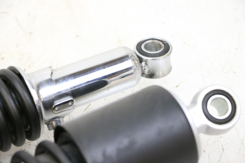 photo de SET ACHTERSCHOKDEMPERS KIDEN KD125-G 125 (2018 - 2022) - Bevestigingspunten