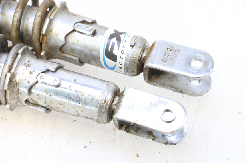 photo de SET ACHTERSCHOKDEMPERS KYMCO LIKE 125 (2009 - 2016) - Kenmerkende details