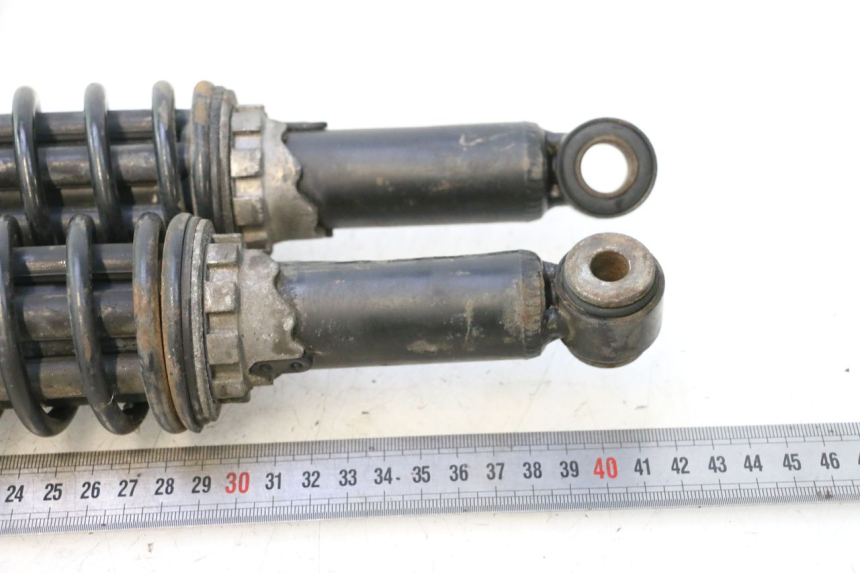 photo de SET ACHTERSCHOKDEMPERS PIAGGIO MP3 125 (2006 - 2014) - Detail van het onderdeel
