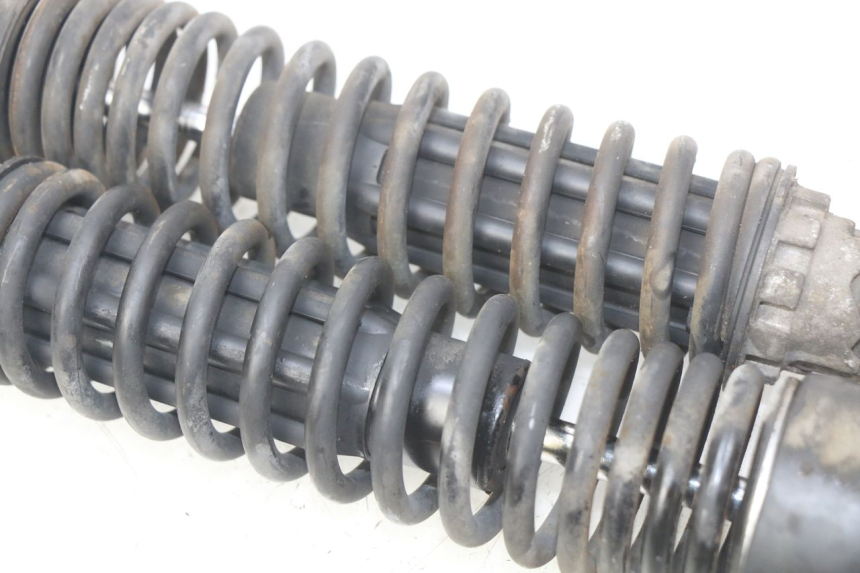 photo de SET ACHTERSCHOKDEMPERS GILERA NEXUS 125 (2009 - 2013) - Bevestigingspunten