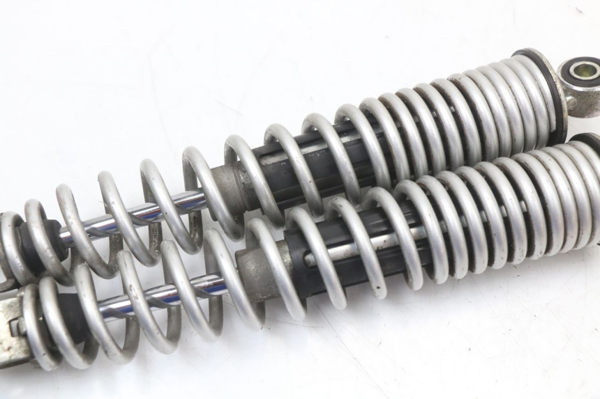 photo de SET ACHTERSCHOKDEMPERS HONDA PCX (JF28) 125 (2009 - 2011) - Technische close-up