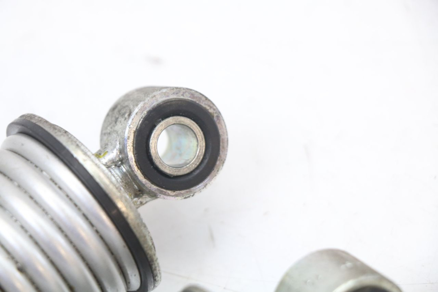 photo de SET ACHTERSCHOKDEMPERS HONDA PCX (JF28) 125 (2009 - 2011) - Bevestigingspunten