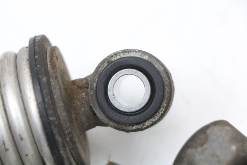 photo de SET ACHTERSCHOKDEMPERS HONDA PCX (JF28) 125 (2009 - 2011) - Bevestigingspunten