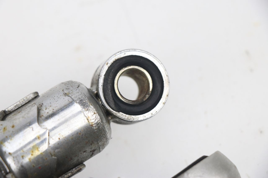 photo de SET ACHTERSCHOKDEMPERS KYMCO PULSAR 125 (2008 - 2015) - Technische close-up