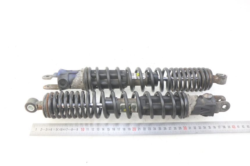 photo de SET ACHTERSCHOKDEMPERS PEUGEOT SATELIS COMPRESSOR K15 125 (2006 - 2009) - Zoom op gebruiksstaat