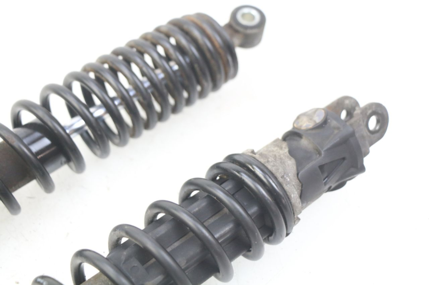 photo de SET ACHTERSCHOKDEMPERS PEUGEOT SATELIS COMPRESSOR K15 125 (2006 - 2009) - Technische close-up