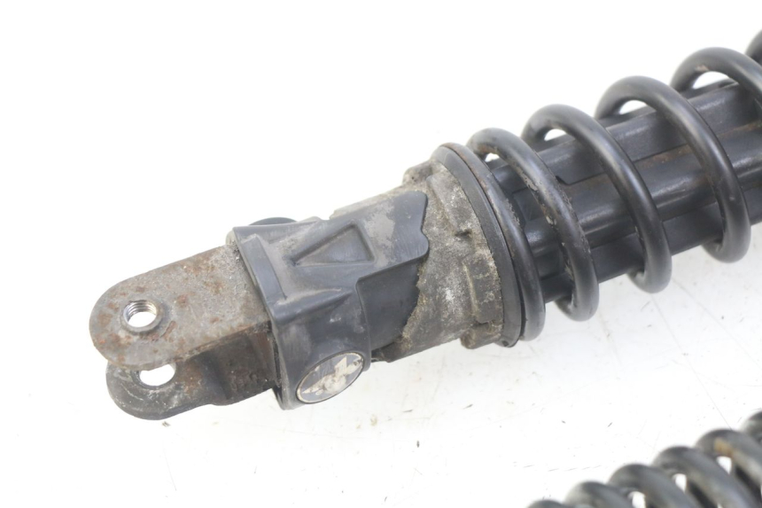 photo de SET ACHTERSCHOKDEMPERS PEUGEOT SATELIS COMPRESSOR K15 125 (2006 - 2009) - Bevestigingspunten