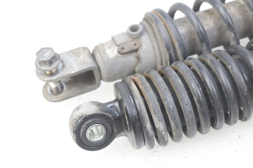 photo de SET ACHTERSCHOKDEMPERS SUZUKI SIXTEEN 125 (2008 - 2010) - Overzicht