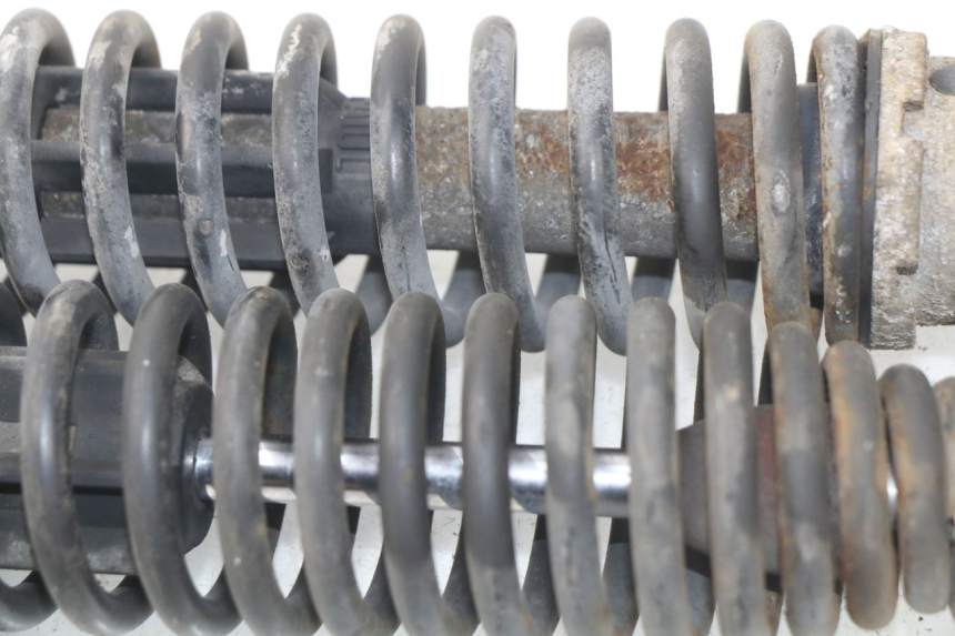 photo de SET ACHTERSCHOKDEMPERS MBK SKYLINER 125 (2004 - 2007) - Detail van het onderdeel