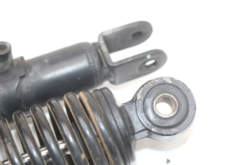 photo de SET ACHTERSTE SCHOKDEMPERS PEUGEOT TWEET 125 (2018 - 2021) - Bevestigingspunten