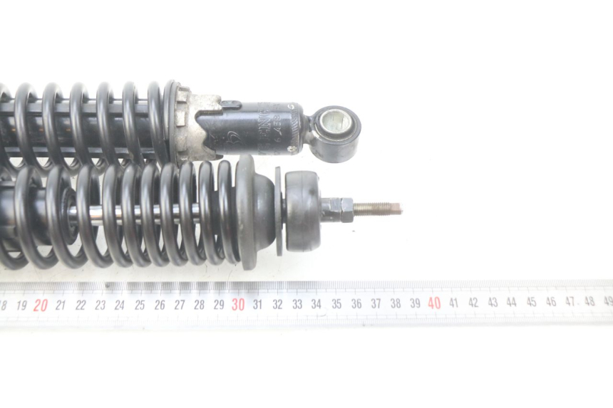 photo de SET ACHTERSCHOKDEMPERS PIAGGIO VESPA GTS IGET ABS 125 (2017 - 2023) - Detail van het onderdeel