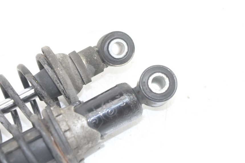 photo de SET ACHTERSTE SCHOKDEMPERS PIAGGIO XEVO - X EVO 125 (2007 - 2017) - Bevestigingspunten