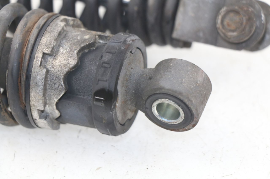 photo de SET ACHTERSCHOKDEMPERS YAMAHA YP MAJESTY 125 (1998 - 2001) - Bevestigingspunten