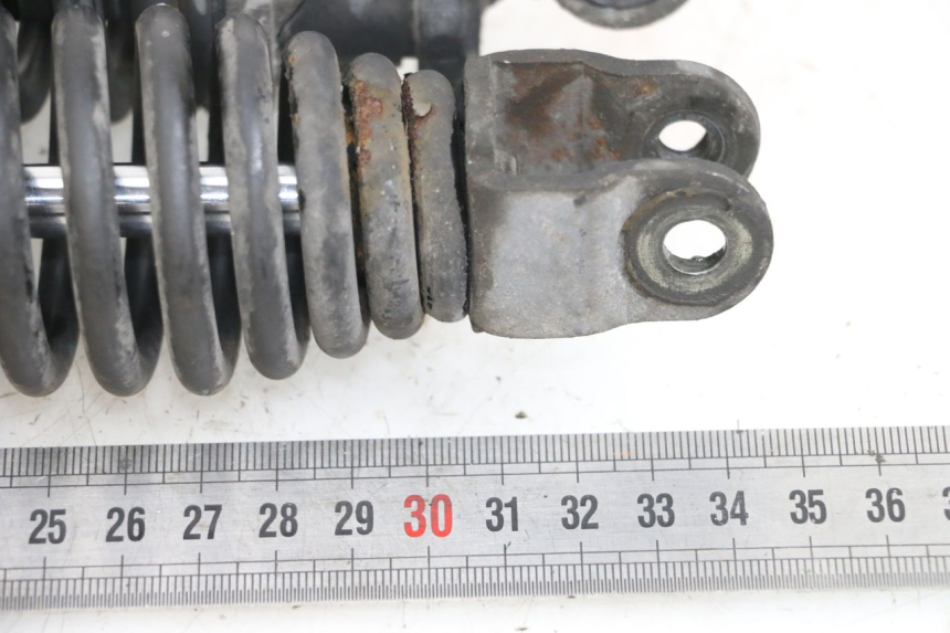 photo de SET ACHTERSCHOKDEMPERS YAMAHA YP MAJESTY 125 (2002 - 2006) - Detail van het onderdeel