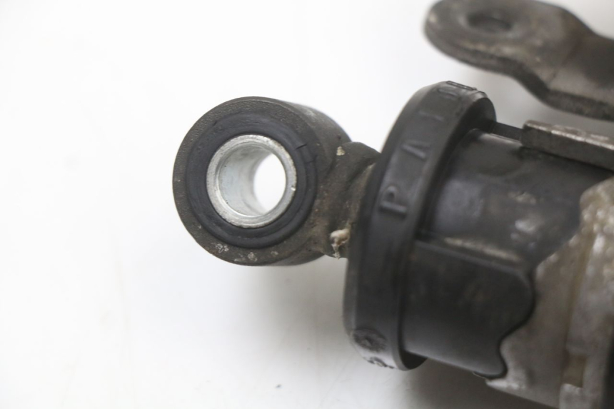 photo de SET ACHTERSCHOKDEMPERS YAMAHA YP MAJESTY 125 (2002 - 2006) - Technische close-up