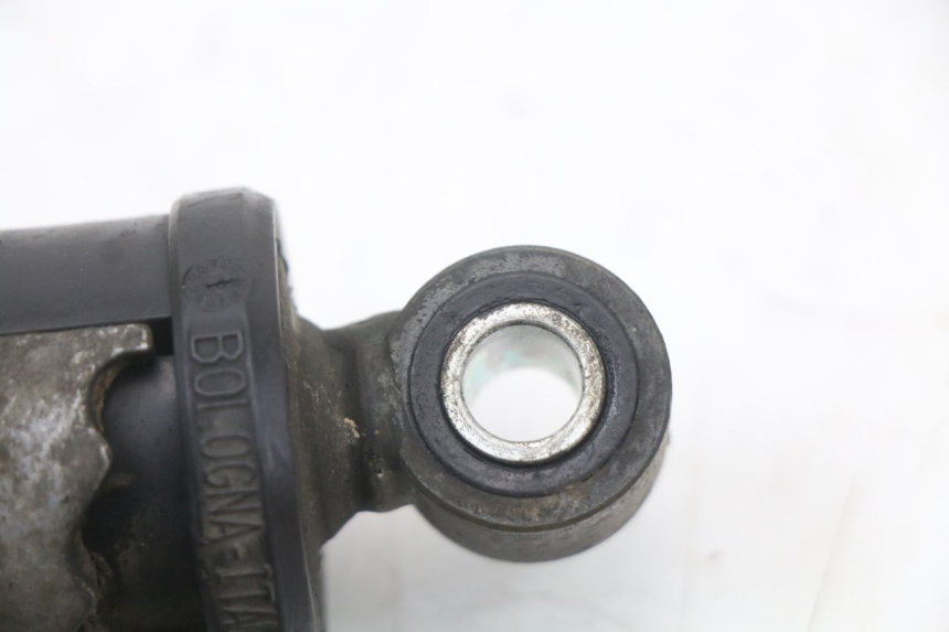 photo de SET ACHTERSCHOKDEMPERS YAMAHA YP MAJESTY 125 (2002 - 2006) - Markeringen en referenties