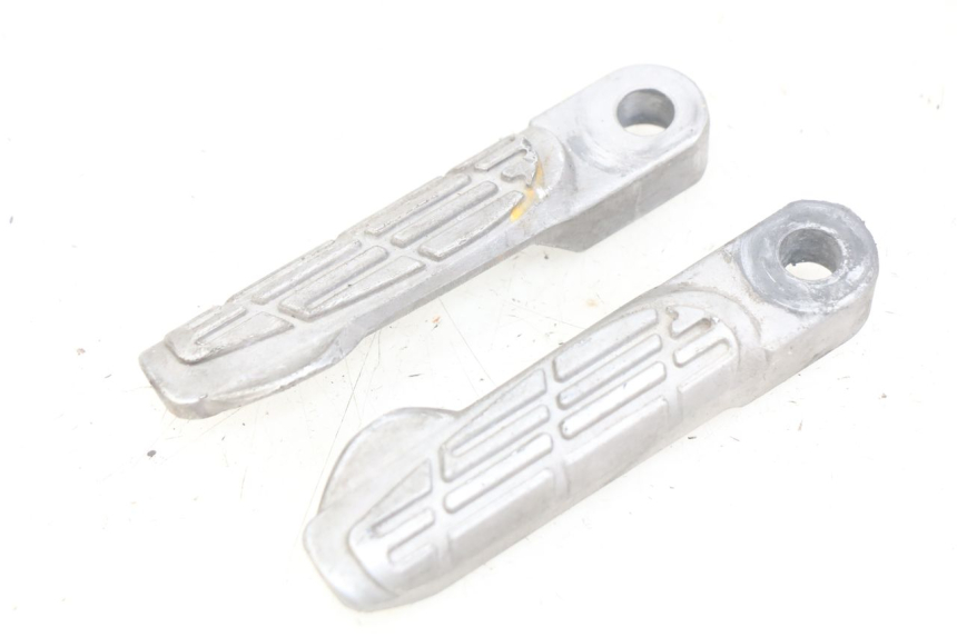 photo de SET ACHTERSTE VOETSTEUNEN KYMCO AGILITY 16+ 4T 50 (2018 - 2023) - Hoofdaanzicht