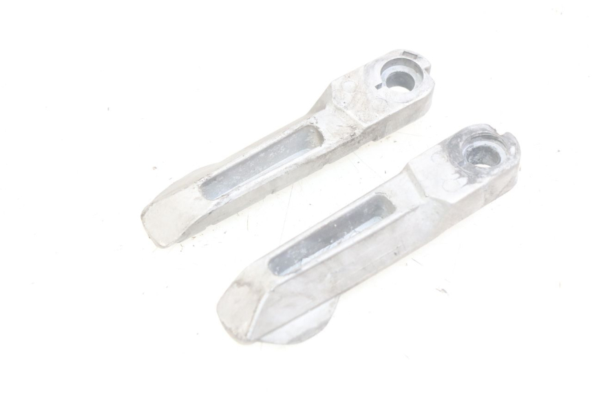 photo de SET ACHTERSTE VOETSTEUNEN KYMCO AGILITY 16+ 4T 50 (2018 - 2023) - Zoom op gebruiksstaat