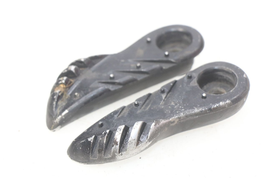 photo de SET ACHTERSTE VOETSTEUNEN MBK BOOSTER SPIRIT 50 (2004 - 2017) - Andere kijkhoek