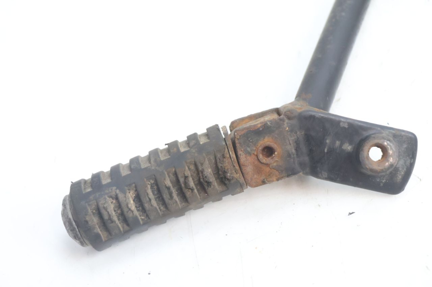 photo de PAAR ACHTERSTE VOETSTEUNEN PEUGEOT BUXY 50 (1993 - 1998) - Detail van het onderdeel