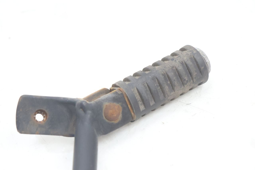 photo de PAAR ACHTERSTE VOETSTEUNEN PEUGEOT BUXY 50 (1993 - 1998) - Kenmerkende details