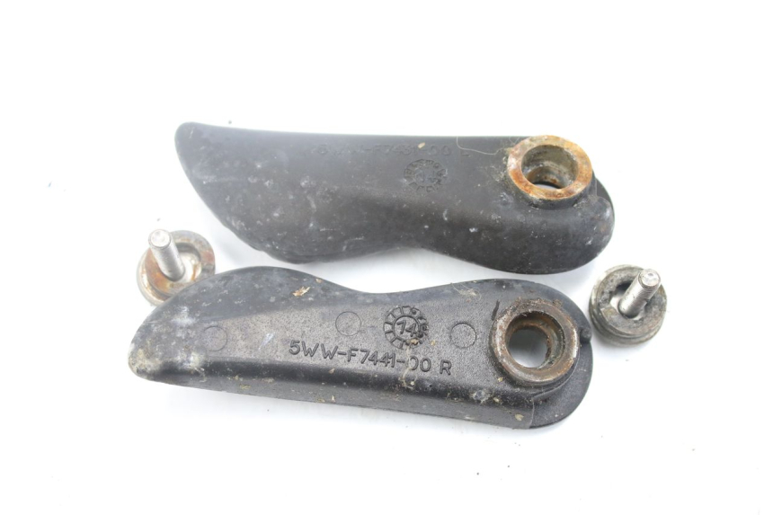 photo de SET ACHTERSTE VOETSTEUNEN YAMAHA BW'S EASY 50 (2013 - 2016) - Andere kijkhoek