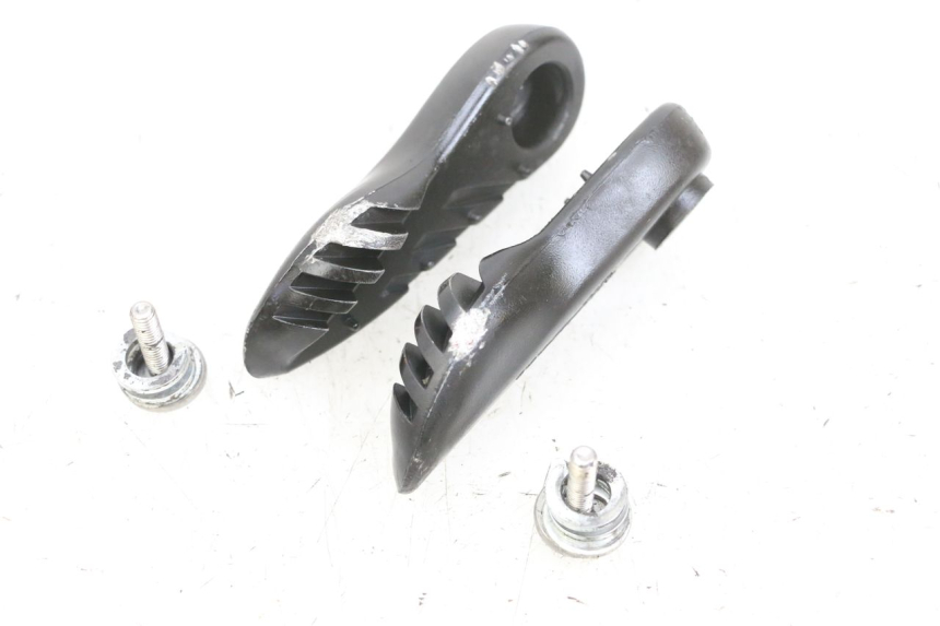 photo de SET ACHTERSTE VOETSTEUNEN YAMAHA BW'S EASY 50 (2013 - 2016) - Andere kijkhoek