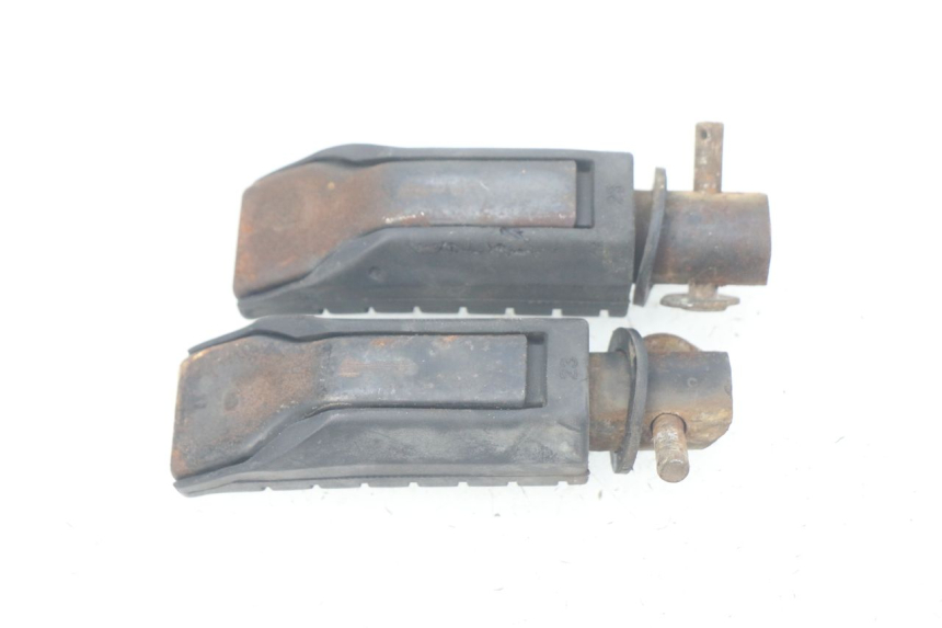 photo de SET ACHTERSTE VOETSTEUNEN HONDA CBR R 125 (2003 - 2006) - Andere kijkhoek