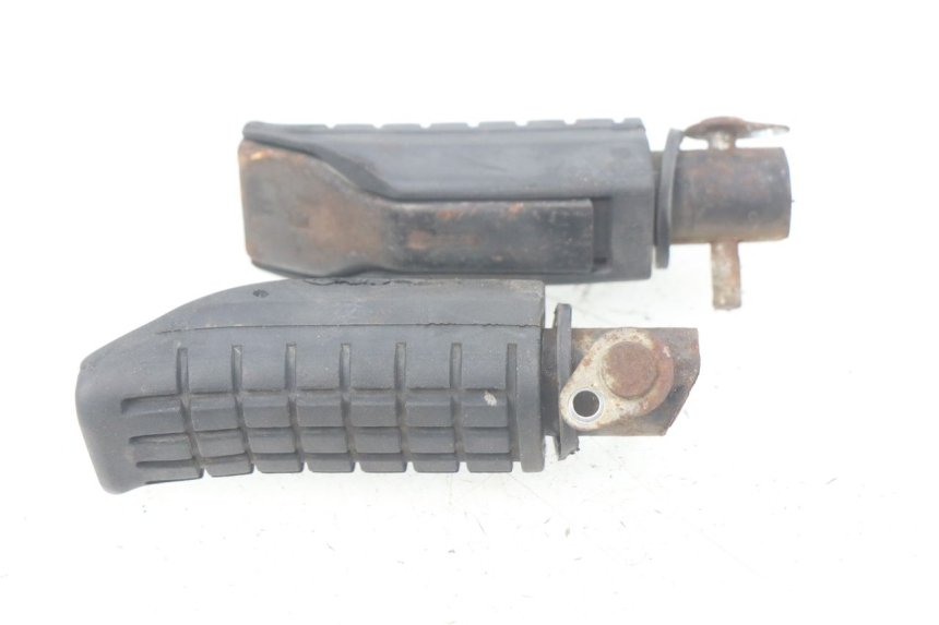 photo de SET ACHTERSTE VOETSTEUNEN HONDA CBR R 125 (2003 - 2006) - Overzicht