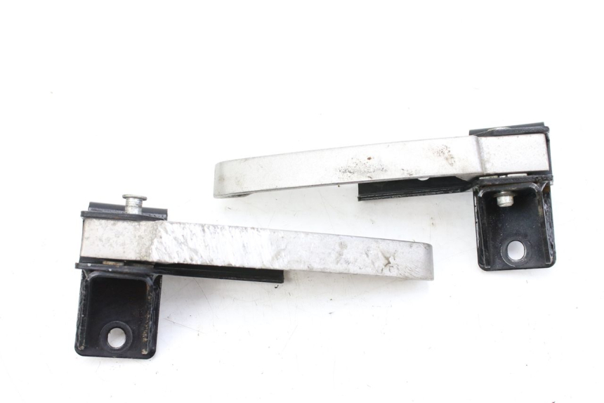 photo de SET ACHTERSTE VOETSTEUNEN PEUGEOT CITYSTAR 125 (2011 - 2017) - Andere kijkhoek