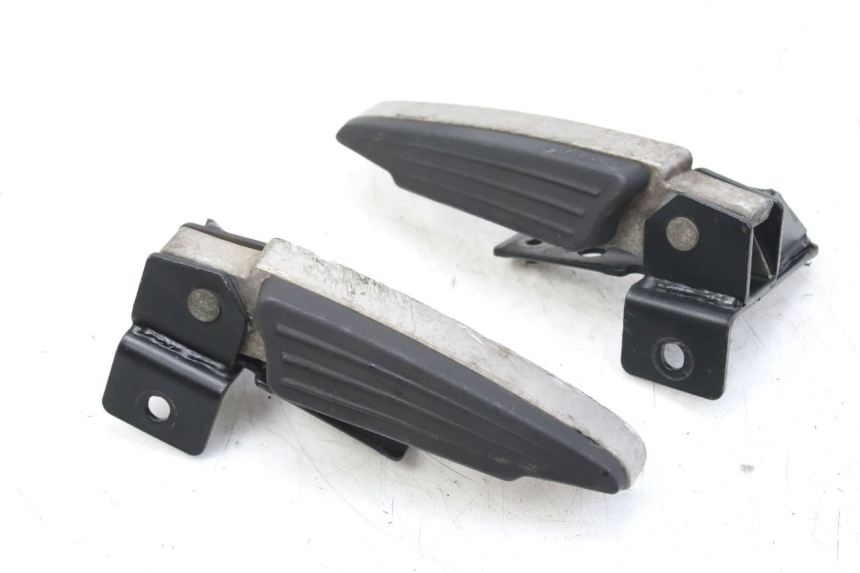 photo de SET ACHTERSTE VOETSTEUNEN PEUGEOT CITYSTAR 50 (2013 - 2017) - Hoofdaanzicht