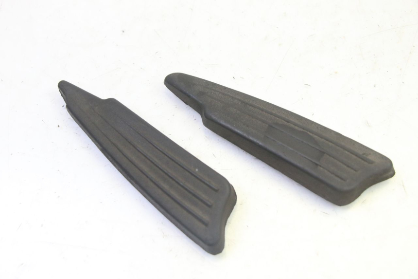 photo de SET ACHTERSTE VOETSTEUNEN PEUGEOT CITYSTAR 50 (2013 - 2017) - Detail van het onderdeel