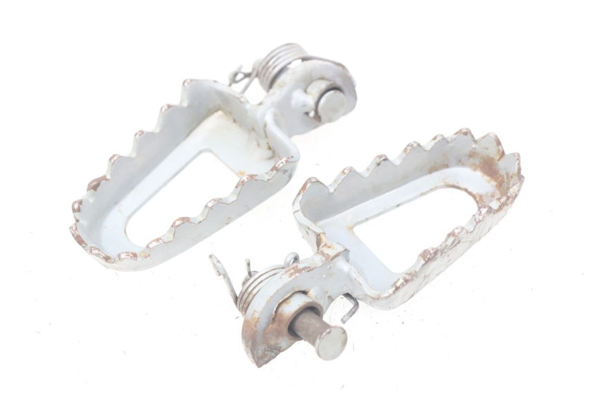 photo de SET ACHTERSTE VOETSTEUNEN LONCIN DIRT BIKE 125 - Hoofdaanzicht