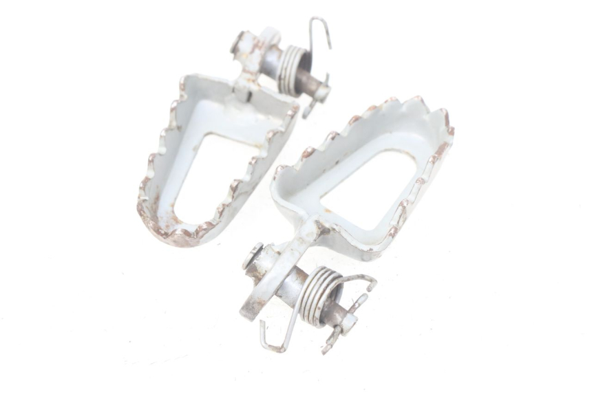 photo de SET ACHTERSTE VOETSTEUNEN LONCIN DIRT BIKE 125 - Andere kijkhoek