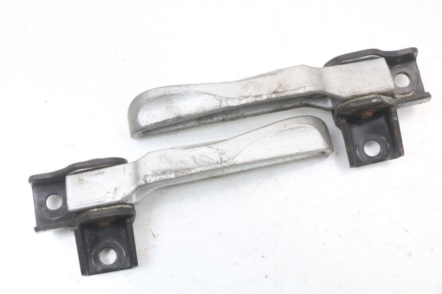 photo de SET ACHTERSTE VOETSTEUNEN SYM FIDDLE 3 III 50 (2014 - 2020) - Zoom op gebruiksstaat