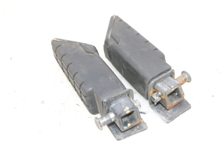 photo de SET ACHTERSTE VOETSTEUNEN MBK FLIPPER 115 (2013 - 2017) - Detail van het onderdeel