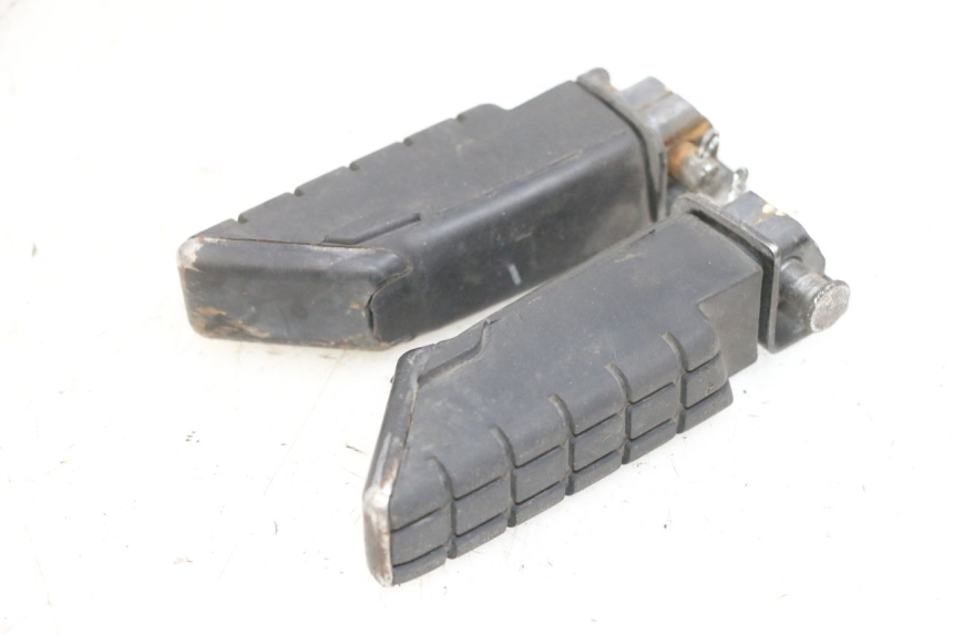 photo de SET ACHTERSTE VOETSTEUNEN MBK FLIPPER 115 (2013 - 2017) - Zoom op gebruiksstaat