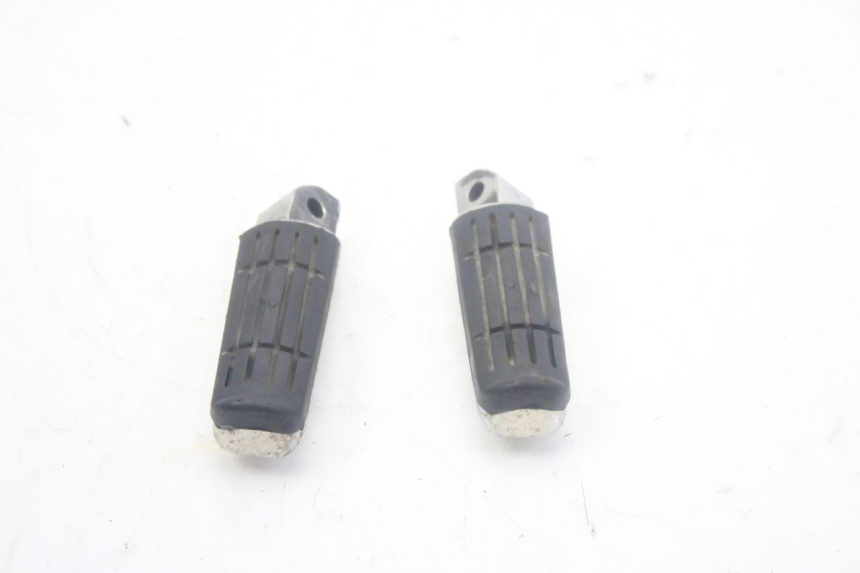 photo de SET ACHTERSTE VOETSTEUNEN YAMAHA FZS FAZER 600 (1998 - 2001) - Andere kijkhoek