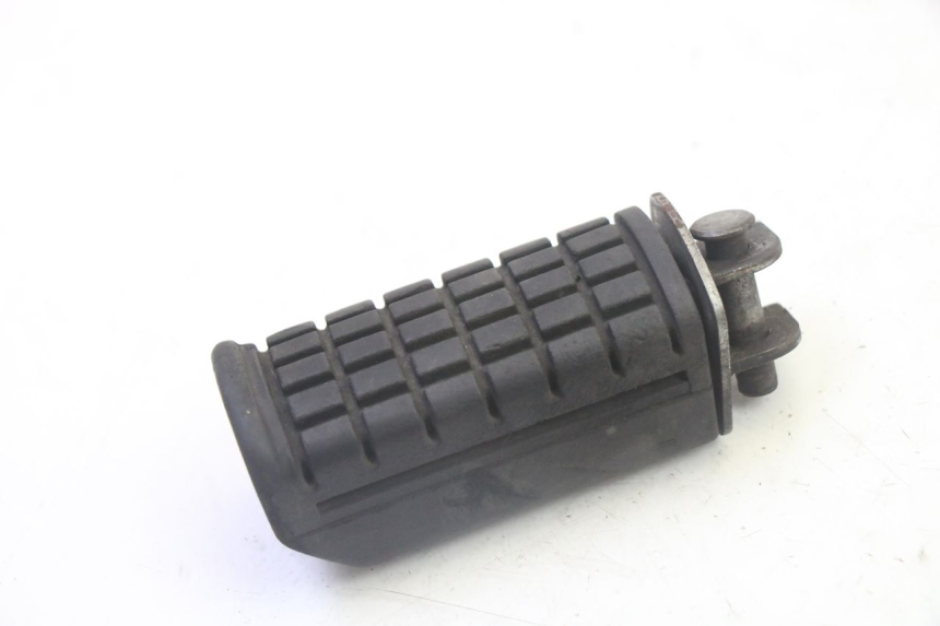 photo de SET ACHTERSTE VOETSTEUNEN DAELIM HISTORY 125 (2001 - 2002) - Zoom op gebruiksstaat