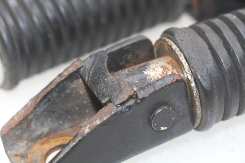 photo de SET ACHTERSTE VOETSTEUNEN KEEWAY HURRICANE 50 (2006 - 2019) - Zoom op gebruiksstaat