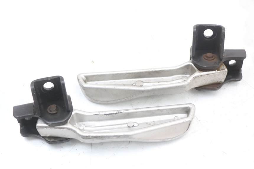 photo de SET ACHTERSTE VOETSTEUNEN SYM JET 14 4T 50 (2018 - 2022) - Andere kijkhoek