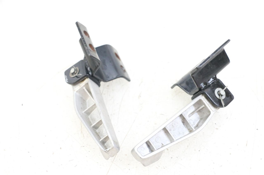 photo de SET ACHTERSTE VOETSTEUNEN RIDE KALLIO 50 (2010 - 2019) - Zoom op gebruiksstaat