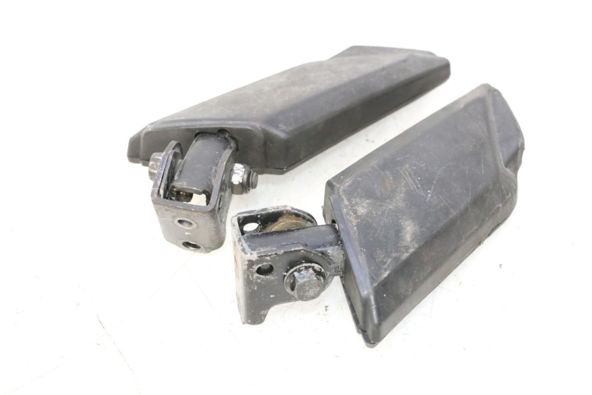 photo de SET ACHTERSTE VOETSTEUNEN PEUGEOT KISBEE 2T 50 (2010 - 2017) - Bevestigingspunten