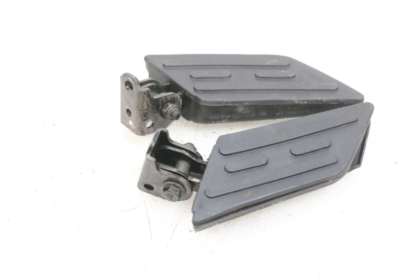 photo de SET ACHTERSTE VOETSTEUNEN PEUGEOT KISBEE 4T 50 (2010 - 2017) - Overzicht